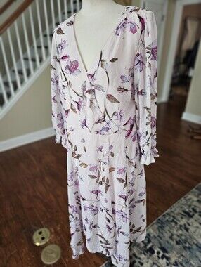 Gabby Skye Floral Dress Size 16